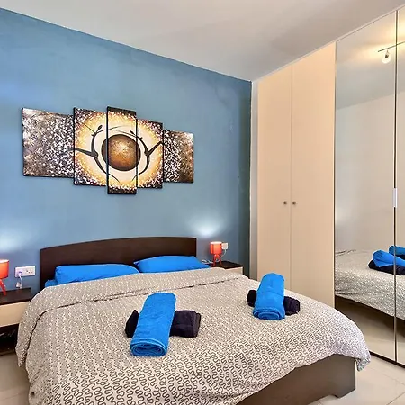 Apartment With Seaviews